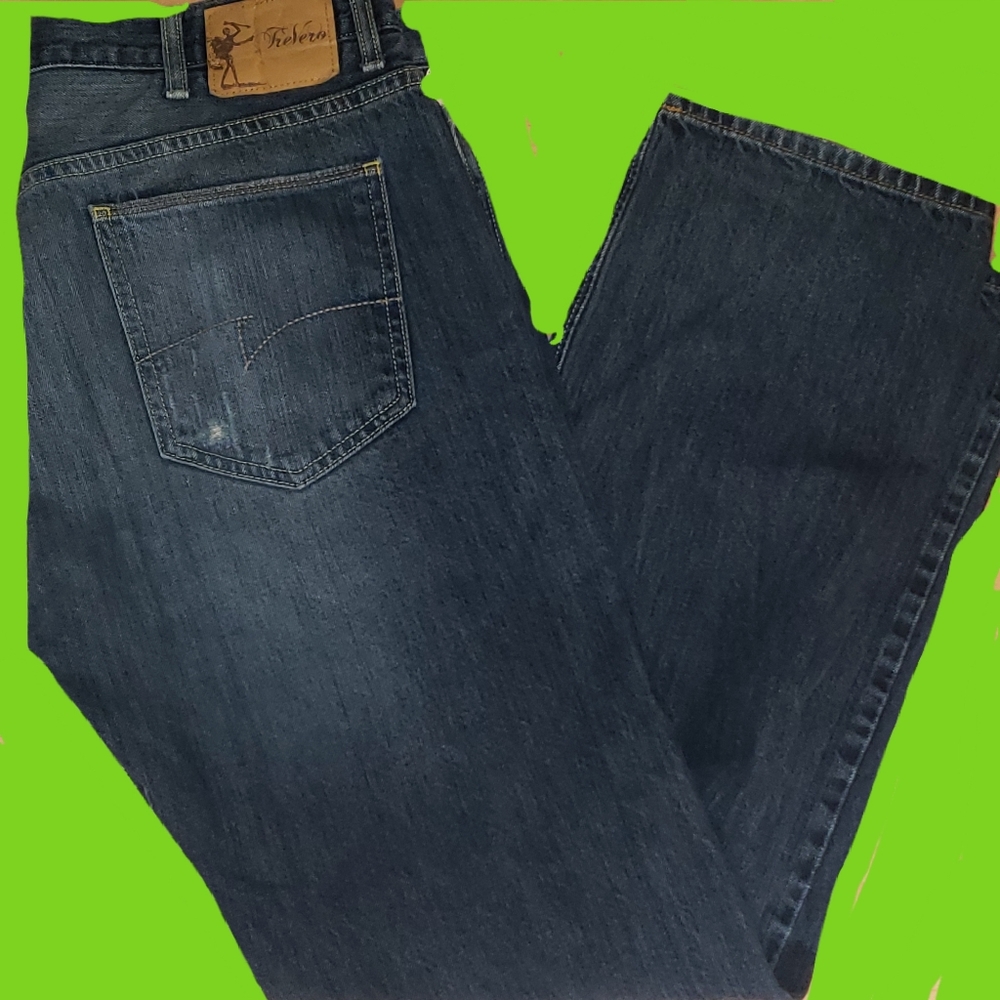 5/35 MENS TRE VERO JEANS ITALY SZ 38 / 32 FLAWLESS